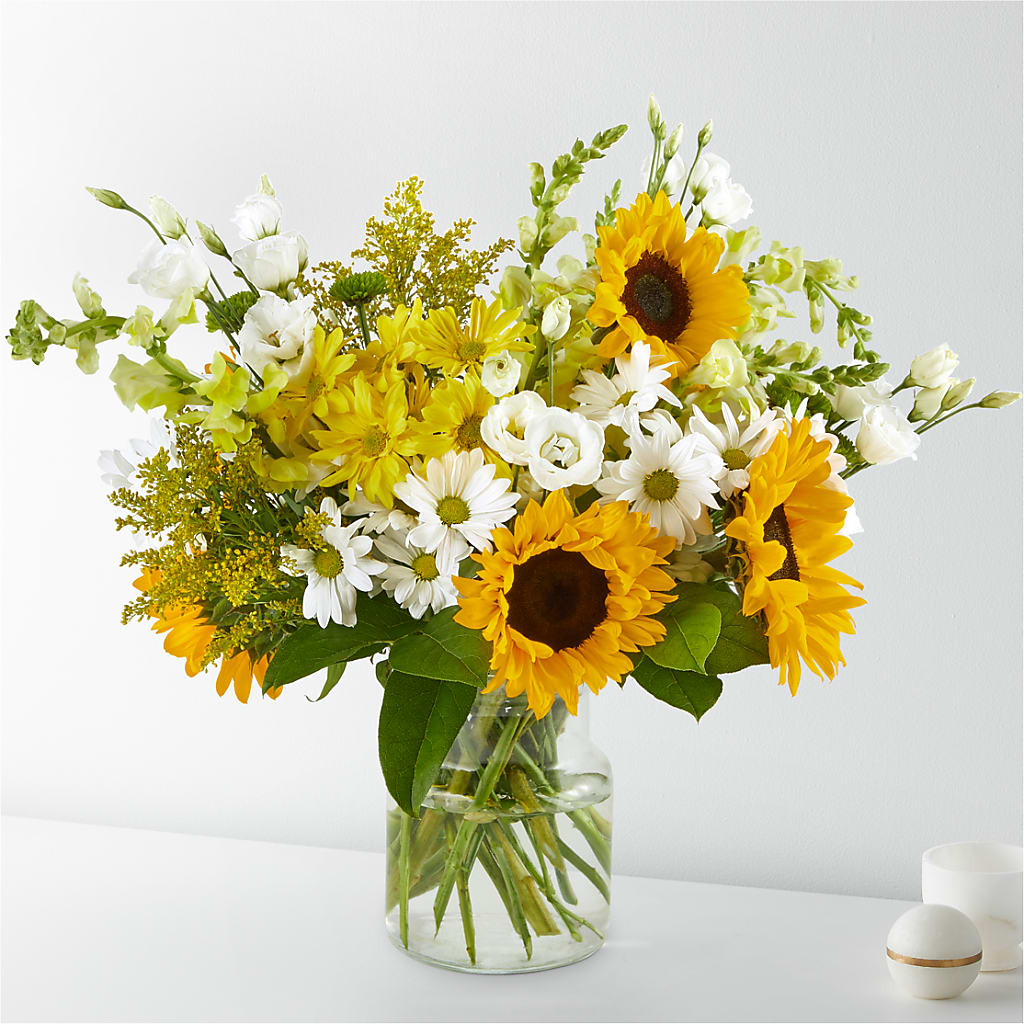 Hello Sunshine Bouquet – Greater Kansas City Flower Shop, Kansas City MO