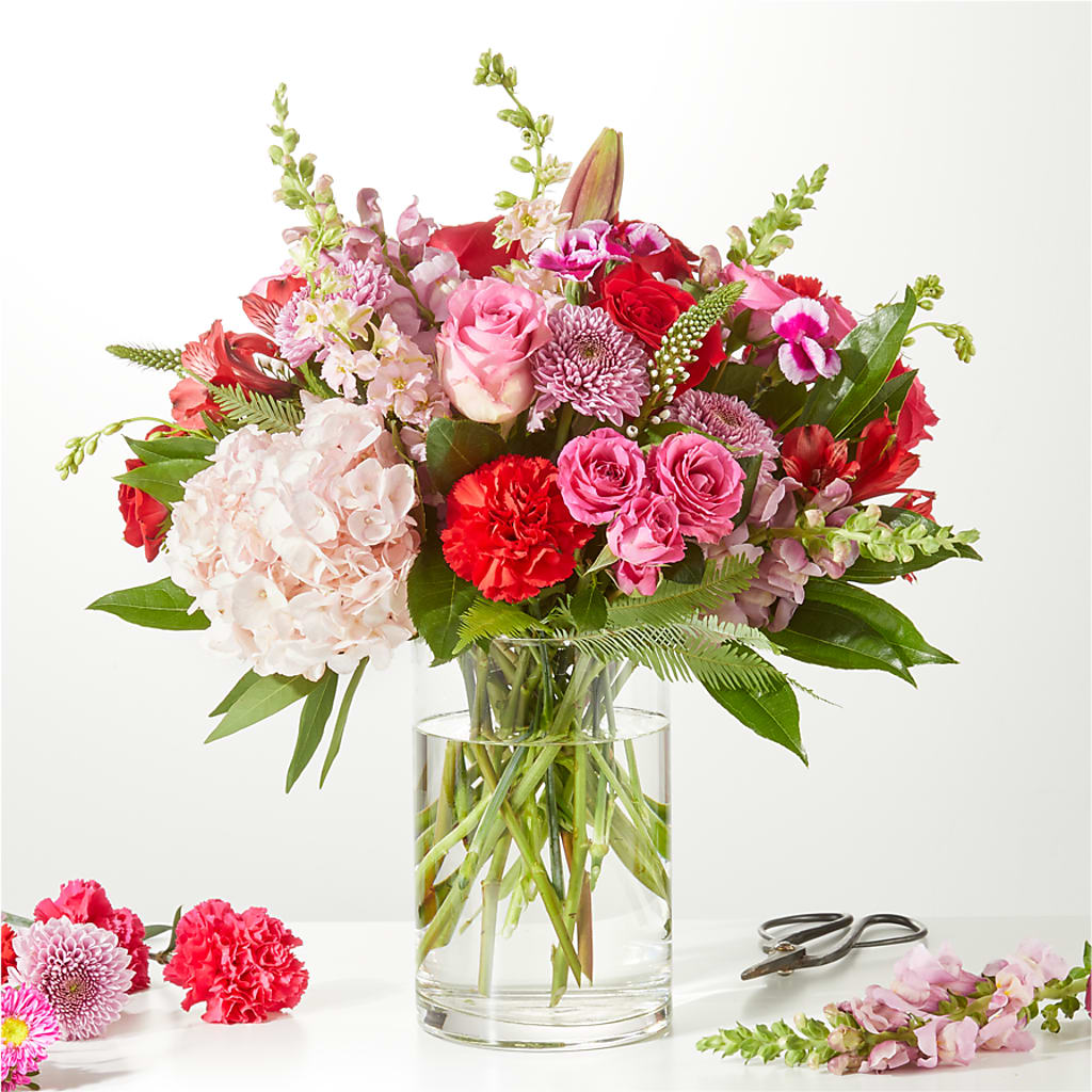 Swooning Over You - A Luxury Florist Original – Greater Kansas City Flower Shop, Kansas City MO