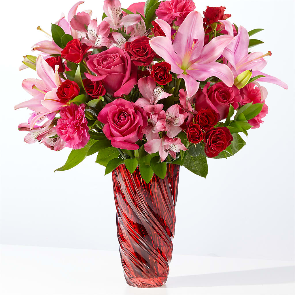 In Love Bouquet with Luxe Swirl Vase – Greater Kansas City Flower Shop, Kansas City MO