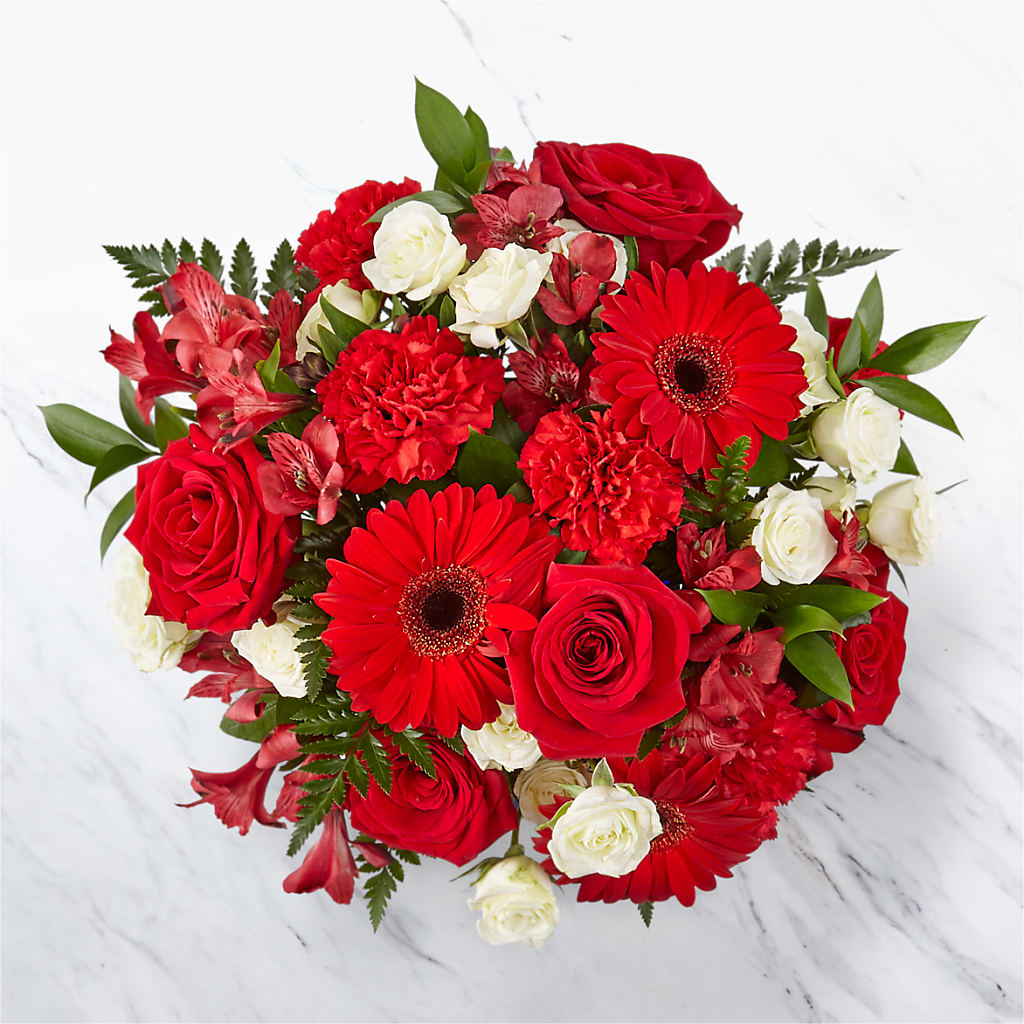 Hearts Embrace Bouquet – Greater Kansas City Flower Shop, Kansas City MO
