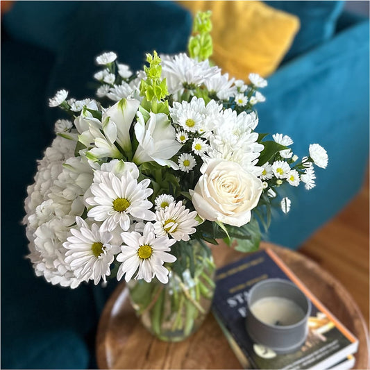 Classic Ivory – A Florist Original – Greater Kansas City Flower Shop, Kansas City MO