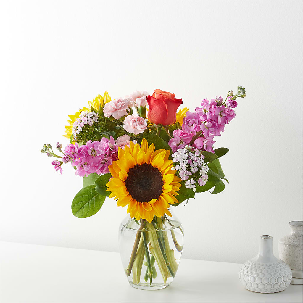 Yellow Brick Road Bouquet – Greater Kansas City Flower Shop, Kansas City MO