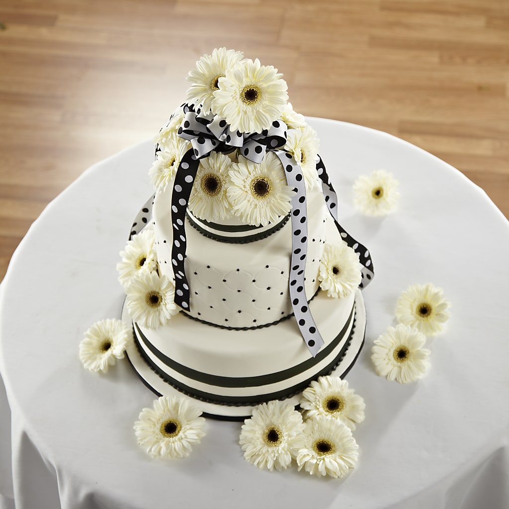 Simple Sophistication Cake Décor – Greater Kansas City Flower Shop, Kansas City MO