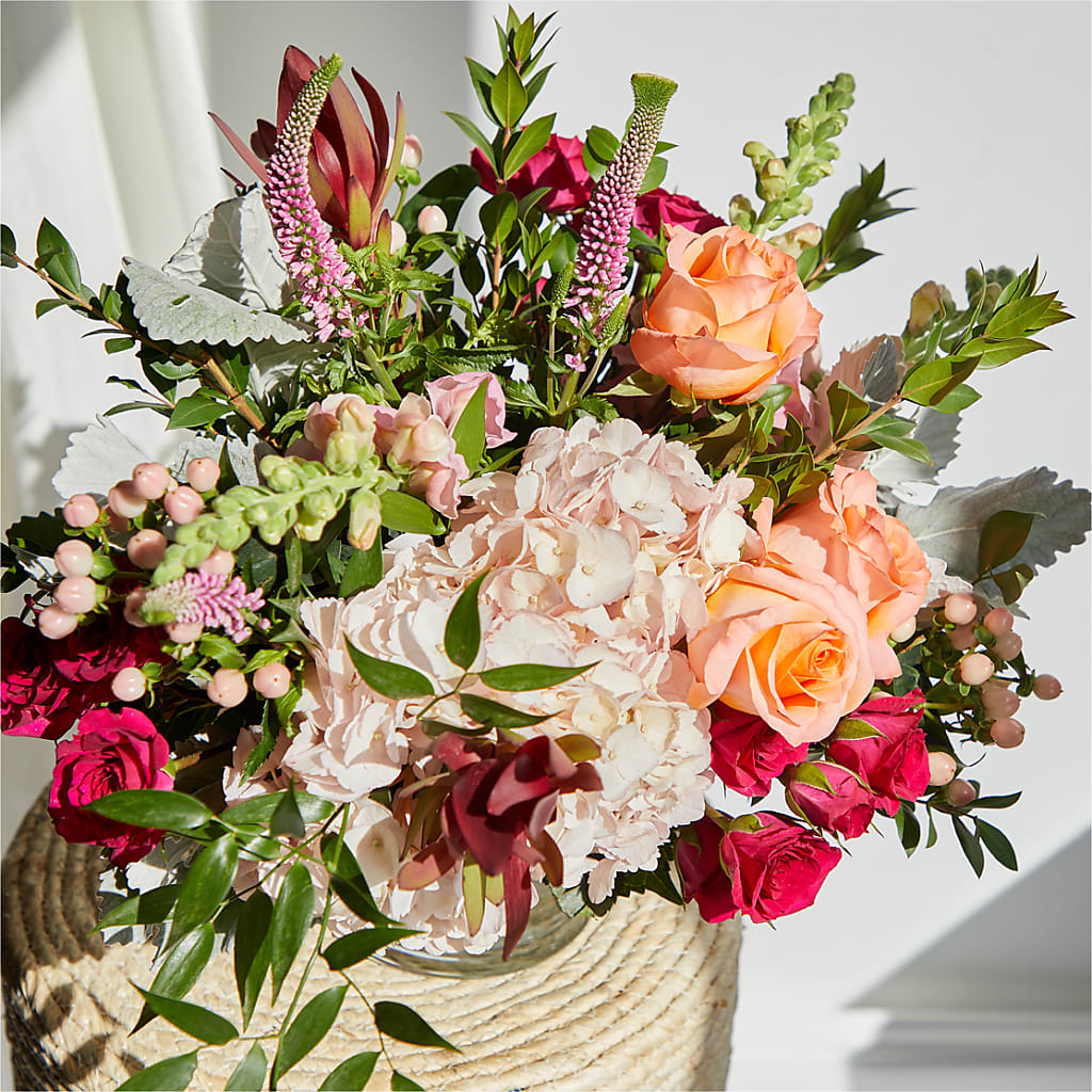 Glitz & Glam Bouquet –  Greater Kansas City Flower Shop, Kansas City MO